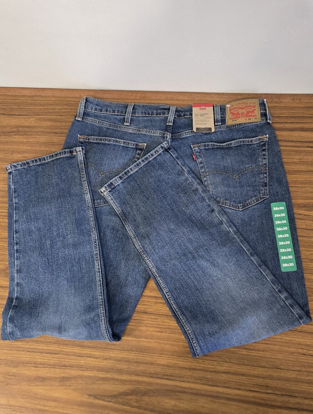 Levi's Men's 38x30 Straight Leg Jeans in Medium Blue Denim Classic Stretch NEW